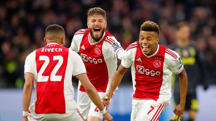David Neres (right) celebrates his solo goal. Credit: Evening Standard